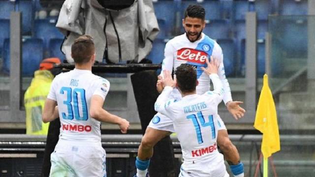 Colpaccio del Napoli all'Olimpico, Roma k o grazie agli schiaffi di Mertens Colpaccio del Napoli all'Olimpico, Roma k o grazie agli schiaffi di Mertens