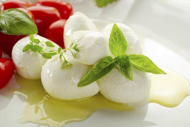 mozzarella di bufala mozzarella di bufala