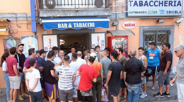 Febbre Champions League, Napoli vs Nizza: in mezza giornata già venduti 20.000 tagliandi Febbre Champions League, Napoli vs Nizza: in mezza giornata già venduti 20.000 tagliandi