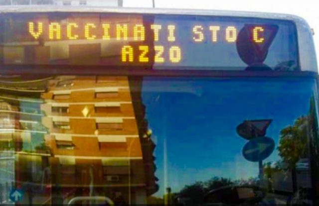 Atac scritta su display bus atac