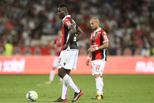 Sneijder e Balotelli sul cammino europeo azzurro, Mertens in campo per la gara che vale una stagione Sneijder e Balotelli sul cammino europeo azzurro, Mertens in campo per la gara che vale una stagione