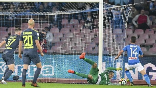 Lo scontro diretto del San Paolo,. Napoli vs Inter, termina senza reti. Azzurri sempre primi Lo scontro diretto del San Paolo,. Napoli vs Inter, termina senza reti. Azzurri sempre primi