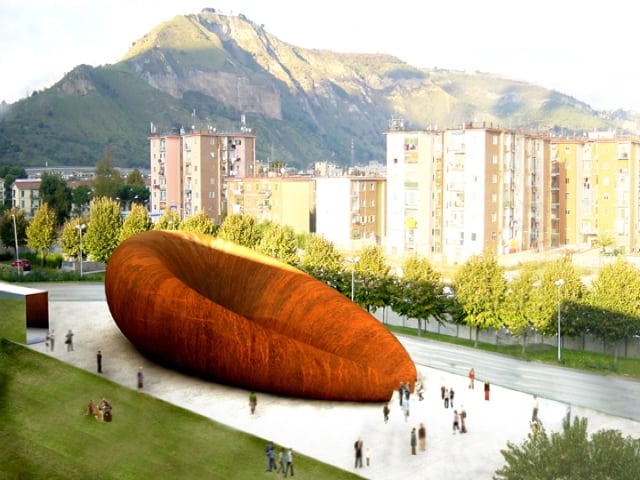 Napoli Anish Kapoor e la scultura che fa discutere-1 Napoli Anish Kapoor e la scultura che fa discutere-1