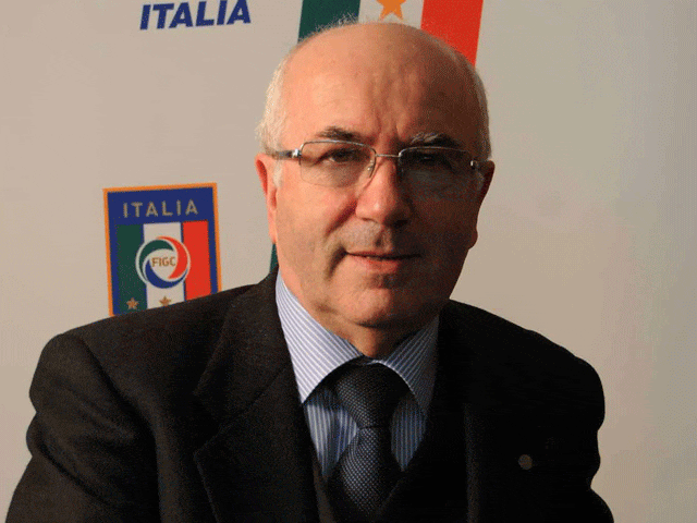 Il presidente Tavecchio ha rassegnato le proprie dimissioni-1 Il presidente Tavecchio ha rassegnato le proprie dimissioni-1