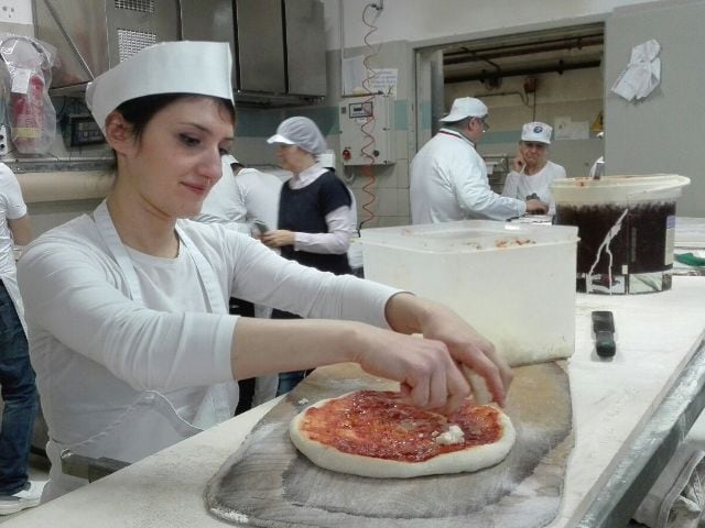 Lavorare come pizzaiolo la professione del futuro-2 Lavorare come pizzaiolo la professione del futuro-2