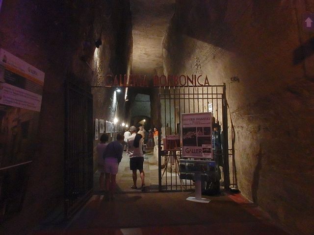 Arte e Moda prendono forma X edizione alla Galleria Borbonica, Napoli 17:03:2018-1