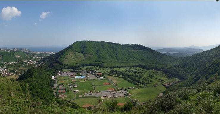 Ancient history: Monte Gauro. teatro della battaglia tra Sanniti e romani guidati da Marco Valerio Corvo-1