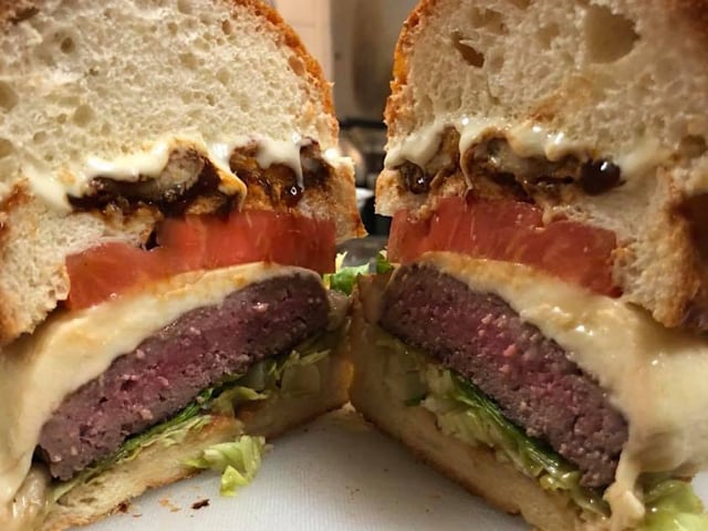 Luca Esposito, titolare di Studio Burger ci racconta del suo modo di fare impresa
