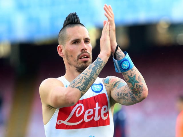 Tour de force per il Napoli gli azzurri dalla prossima settimana impegnati su due fronti Tour de force per il Napoli gli azzurri dalla prossima settimana impegnati su due fronti