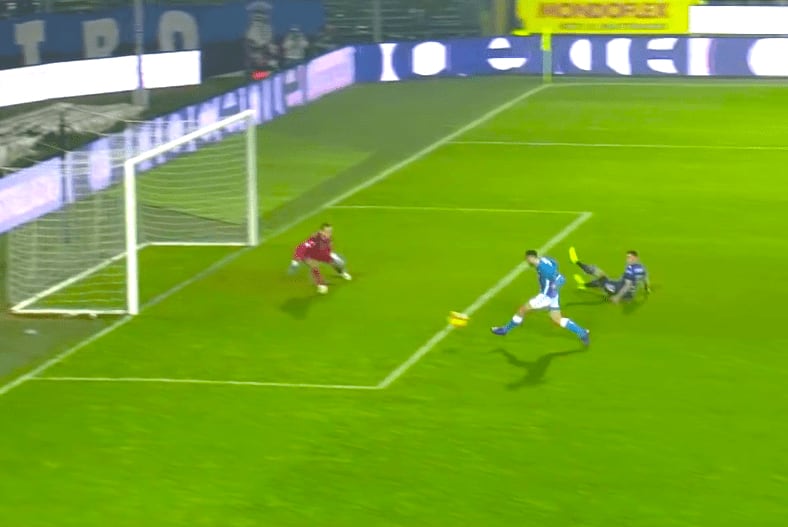 Arek Milik riporta il Napoli a - 8 dalla Juve, il polacco all'85esimo realizza il 2 a 1 azzurro-2