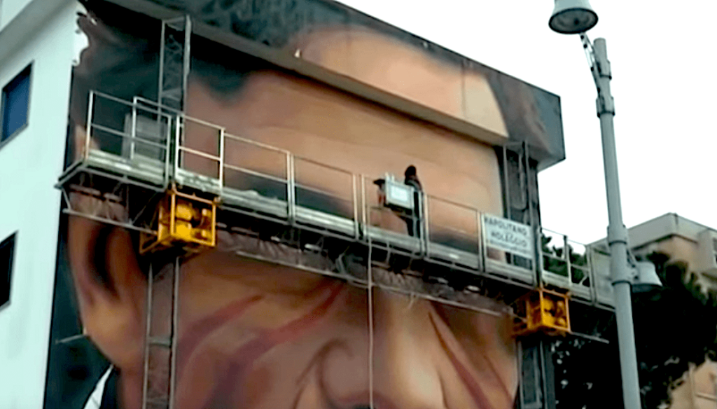 Lo Street Artist Jorit completa i maxi murales a Scampia-2