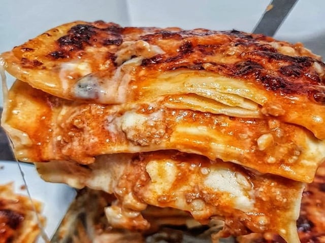 Sua Maesta la Lasagna, oggi, su tutte le tavole delle famiglie napoletane-1 Sua Maesta la Lasagna, oggi, su tutte le tavole delle famiglie napoletane-1