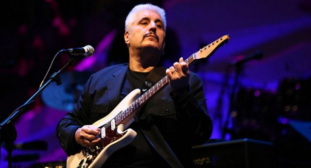 Pino Daniele terza edizione del concerto Pino Daniele terza edizione del concerto