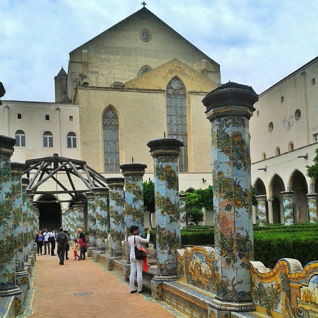 Napoli, incontri letterari nel suggestivo scenario del Chiostro di Santa Chiara-2
