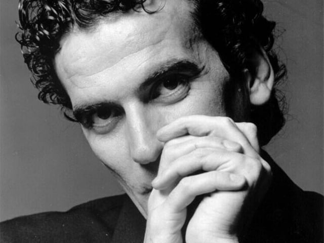 Nel 25esimo anniversario della scomparsa Napoli ricorda Massimo Troisi-1 Nel 25esimo anniversario della scomparsa Napoli ricorda Massimo Troisi-1