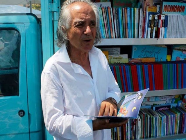 Antonio, il bibliotecario ambulante di Matera- 170mila Km percorsi-1