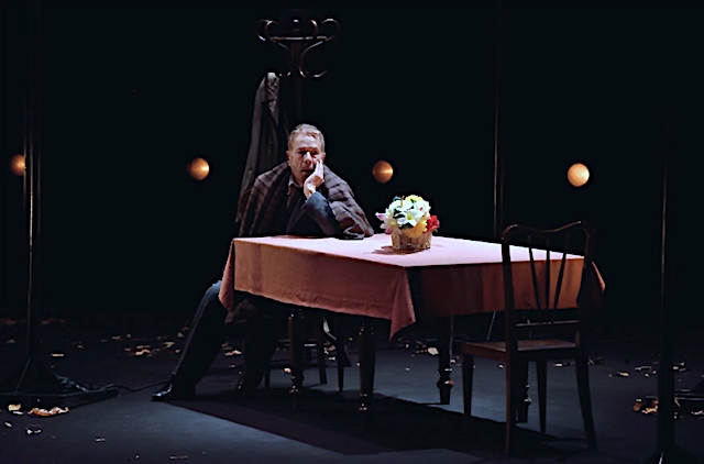 Gabriele Lavia in scena (ph_Filippo Manzini)