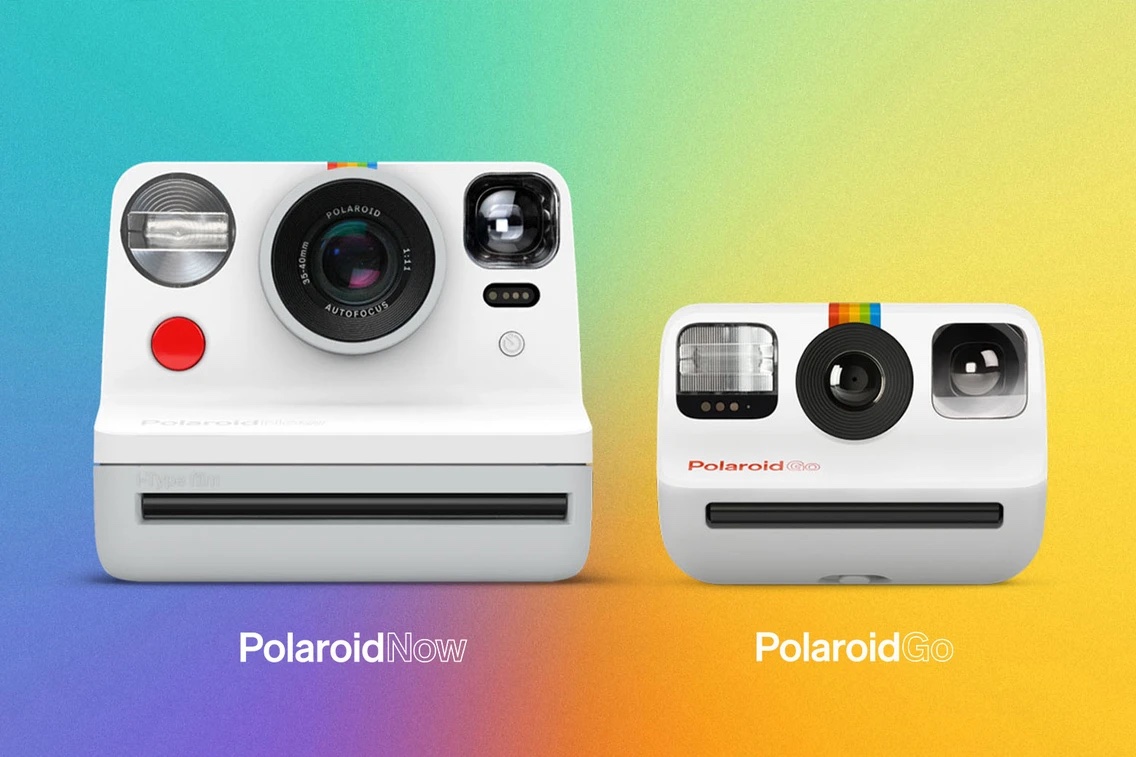 Polaroid ha da qualche giorno annunciato la Polaroid Go, una fotocamera istantanea, compatta, quasi tascabile, progettata come omaggio alla mitica ed iconica, Polaroid One Step a strisce arcobaleno degli anni 60/70.